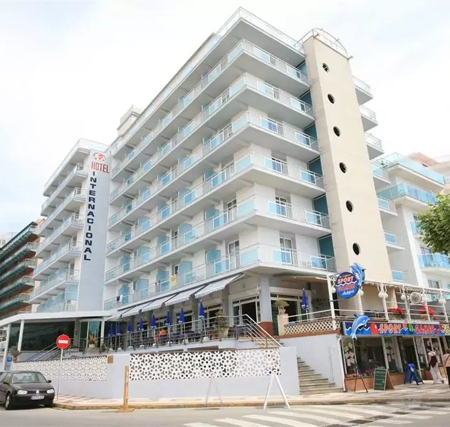 <p>280 Beds</p>
<p>Calella / Barcelona</p>
<p>Project for a category upgrade from 2 to 3 Stars</p>
<p>Permission planning</p>
<p>(HOTEL INTERNACIONAL, S.A.)</p>