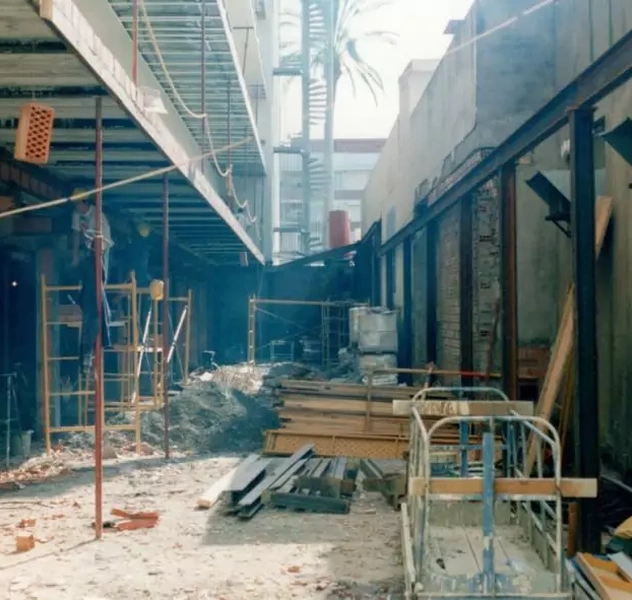 <p>380 Beds</p>
<p>Pineda de Mar / Barcelona</p>
<p>Hotel category-upgrade from a 1 to 4 Stars plus</p>
<p>Complete structural-, technical- and interior / exterior refurbishment adding a new plant.</p>
<p>Complete new interior and exterior design and new distribution of roomplan, interior and exterior spaces.</p>
<p>Permission planning, execution planning, construction site coordination and construction management</p>
<p>(H-TOP HOTELS GROUP)</p>
<p> </p>