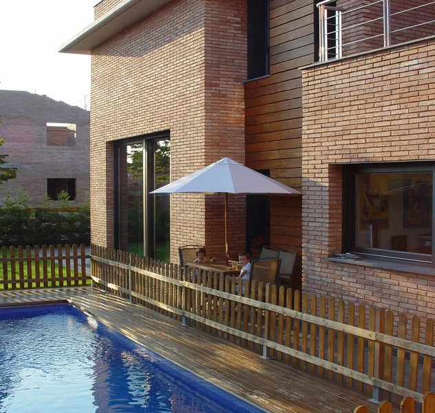 <p>Sta. María de Palautordera</p>
<p>Sup. Constr.: 380 m2</p>
<p>Sup. utíl:</p>
<p>330 m2</p>