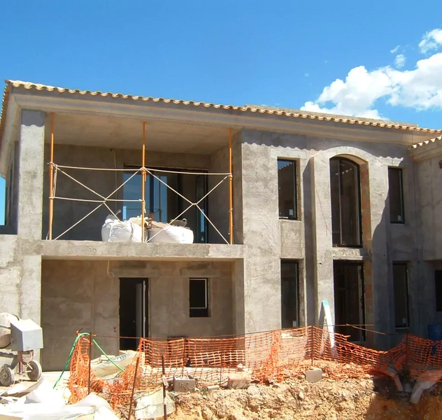 <p>Santa Ponsa / Mallorca<br />Sup. Const.: 380 m2<br />Sup. utíl : 420 m2</p>