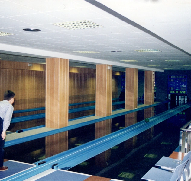 <p>450 beds</p>
<p>Category upgrade  from 2 to 3 stars hotel.</p>