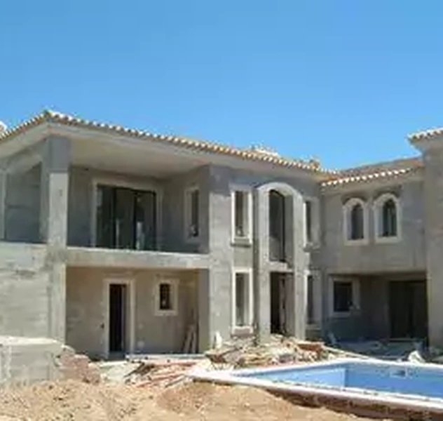 <p>Santa Ponsa / Mallorca<br />Sup. Const.: 380 m2<br />Sup. utíl : 420 m2</p>