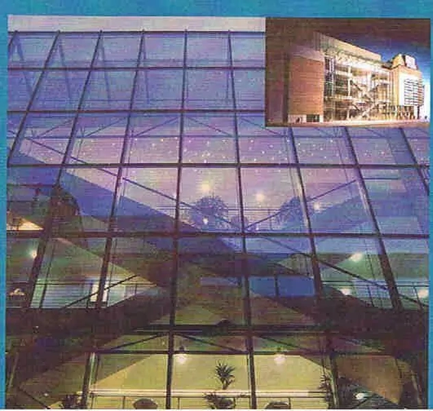 <p>12 Salas, 3.200 plazas</p>
<p>Hamburgo / RKW</p>
<p>P. básico, P. ejecución, Dirección de obra, Managment</p>
<p> </p>
<p>(Cargo: Director de proyecto, planificación)</p>